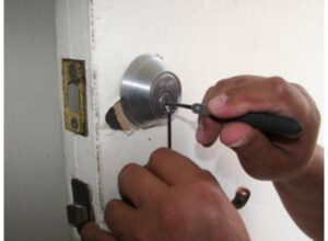 Cómo puede ayudarte un cerrajero en Xirivella